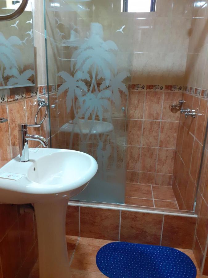Hotel Wayra Lima Bagian luar foto