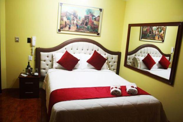 Hotel Wayra Lima Bagian luar foto
